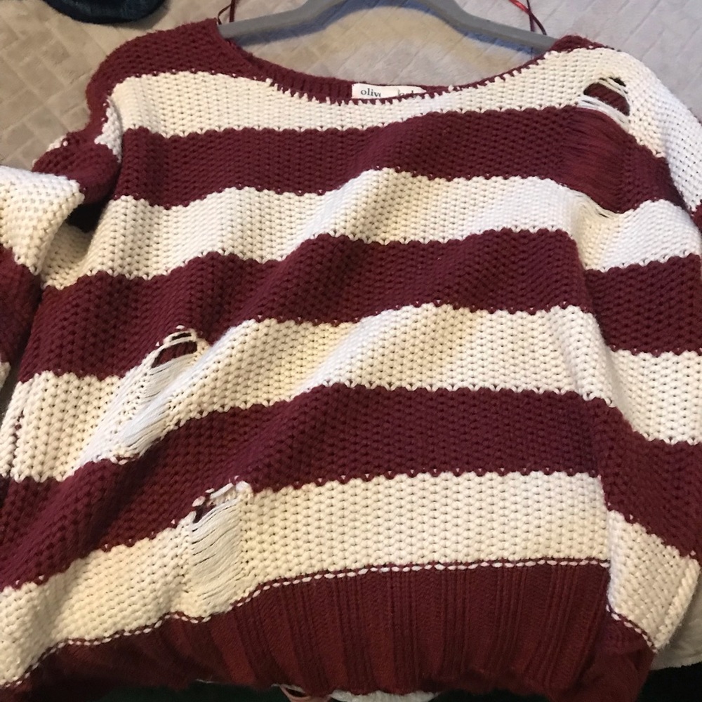 Hi am selling is because I don’t wear it if you buy it I hope you like it